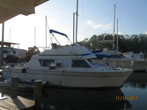 Used Chris Craft Yachts For Sale  by owner | 1975 33 foot Chris Craft flybridge